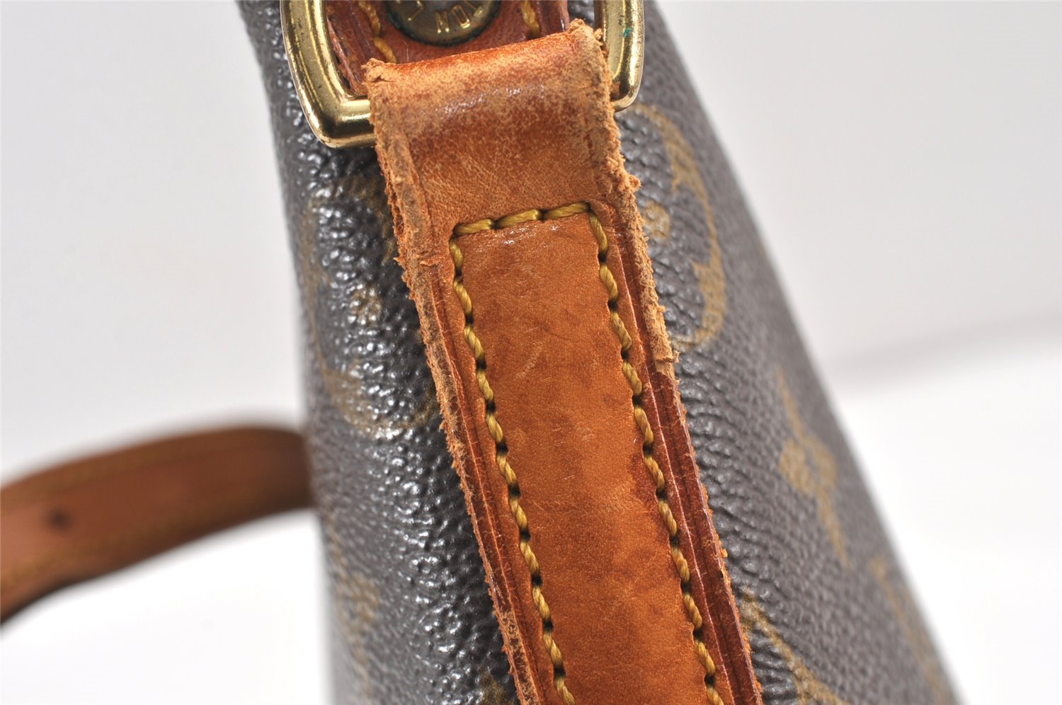 Authentic Louis Vuitton Monogram Drouot Shoulder Cross Body Bag M51290 LV 2042K