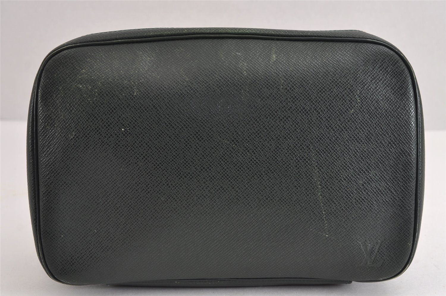 Auth Louis Vuitton Taiga Trousse Toilette GM Clutch Bag Green M30214 Junk 2043J