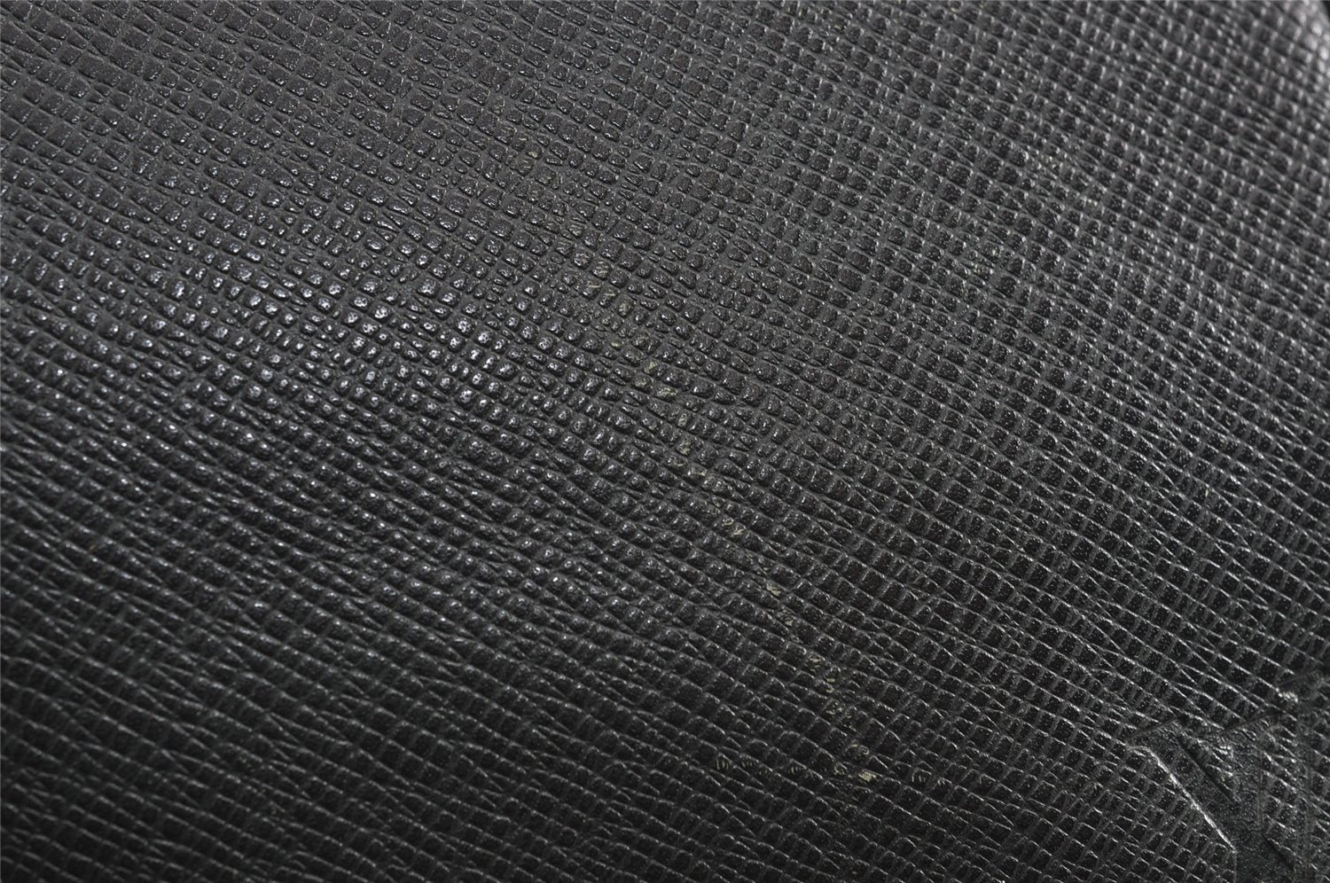 Auth Louis Vuitton Taiga Trousse Toilette GM Clutch Bag Green M30214 Junk 2043J