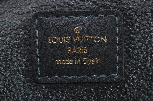 Auth Louis Vuitton Taiga Trousse Toilette GM Clutch Bag Green M30214 Junk 2043J