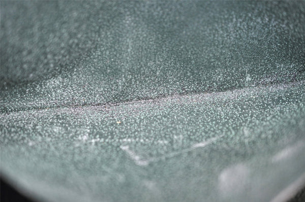 Auth Louis Vuitton Taiga Trousse Toilette GM Clutch Bag Green M30214 Junk 2043J