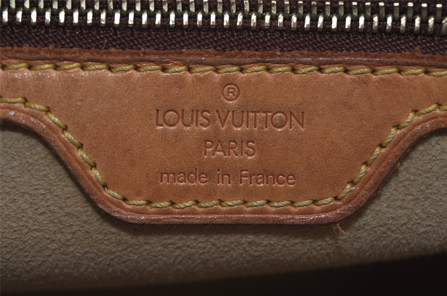 Authentic Louis Vuitton Monogram Looping MM Shoulder Bag M51146 LV 2044I