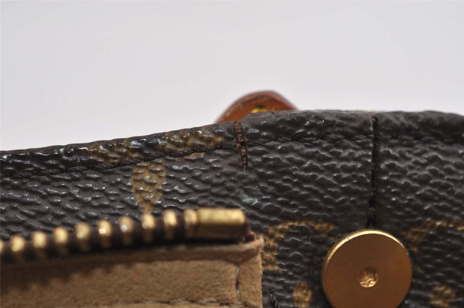 Authentic Louis Vuitton Monogram Looping MM Shoulder Bag M51146 LV 2044I