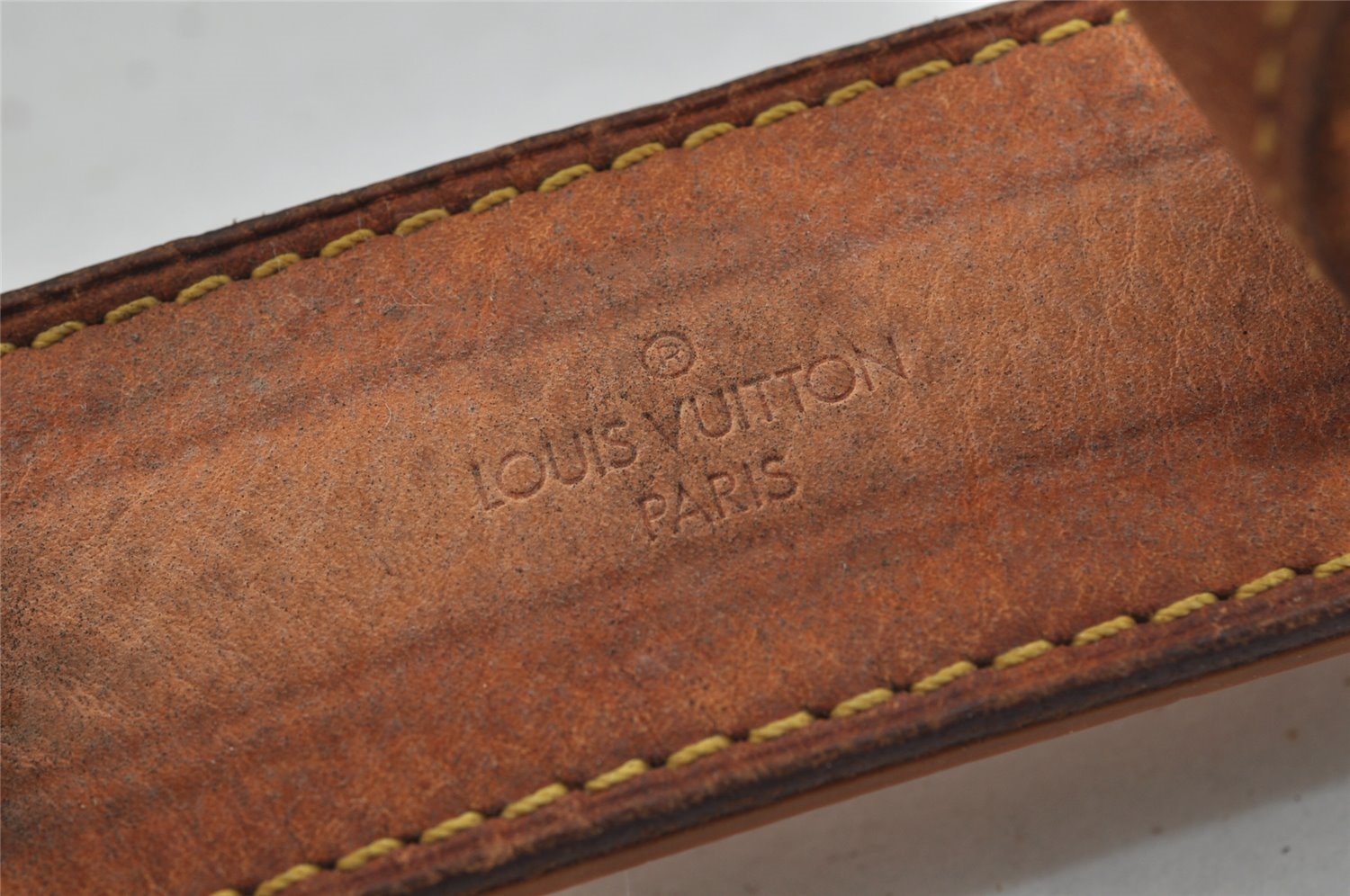 Authentic Louis Vuitton Monogram Boulogne 30 Shoulder Cross Bag M52165 LV 2044J