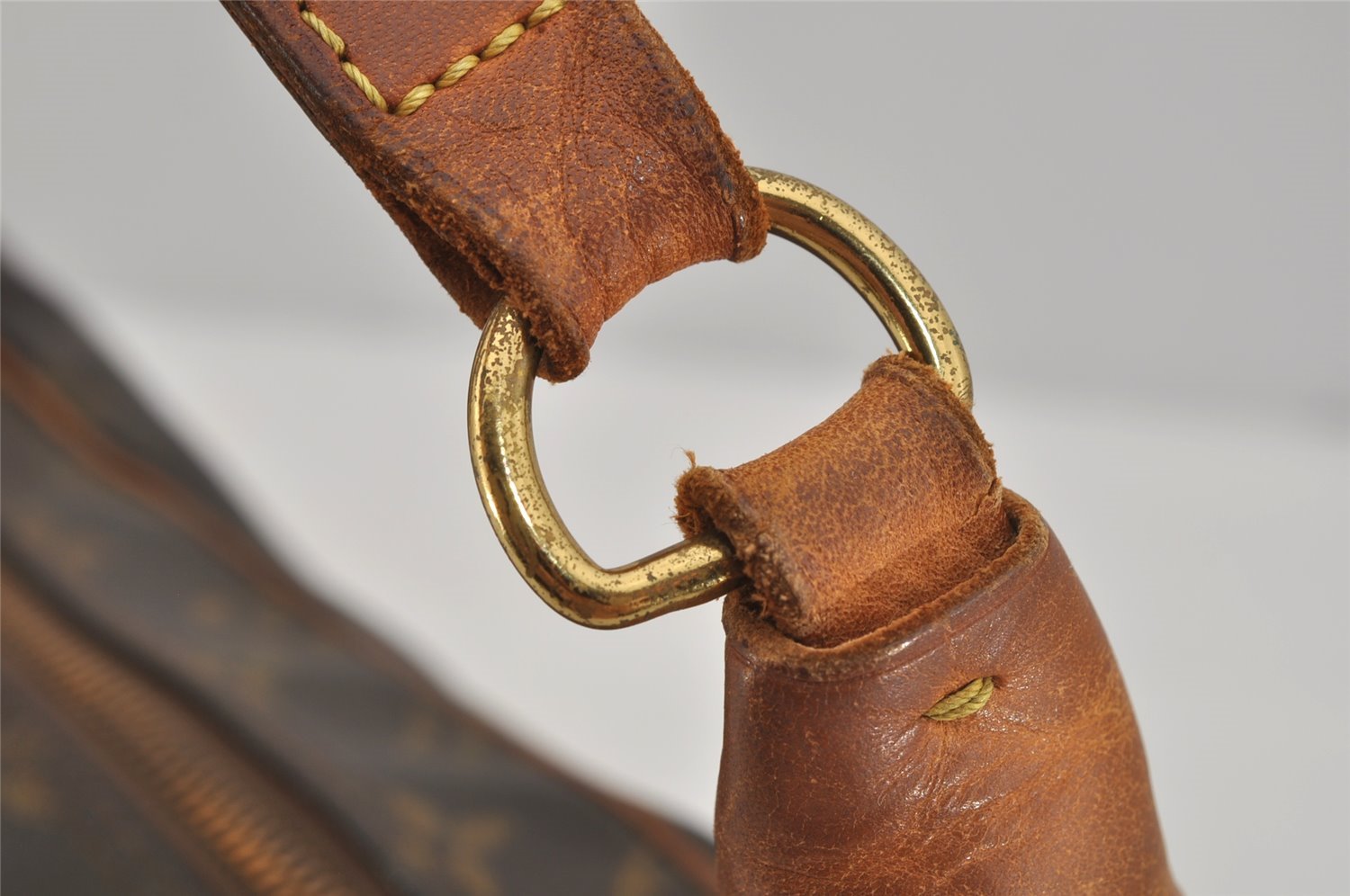 Authentic Louis Vuitton Monogram Boulogne 30 Shoulder Cross Bag M52165 LV 2044J