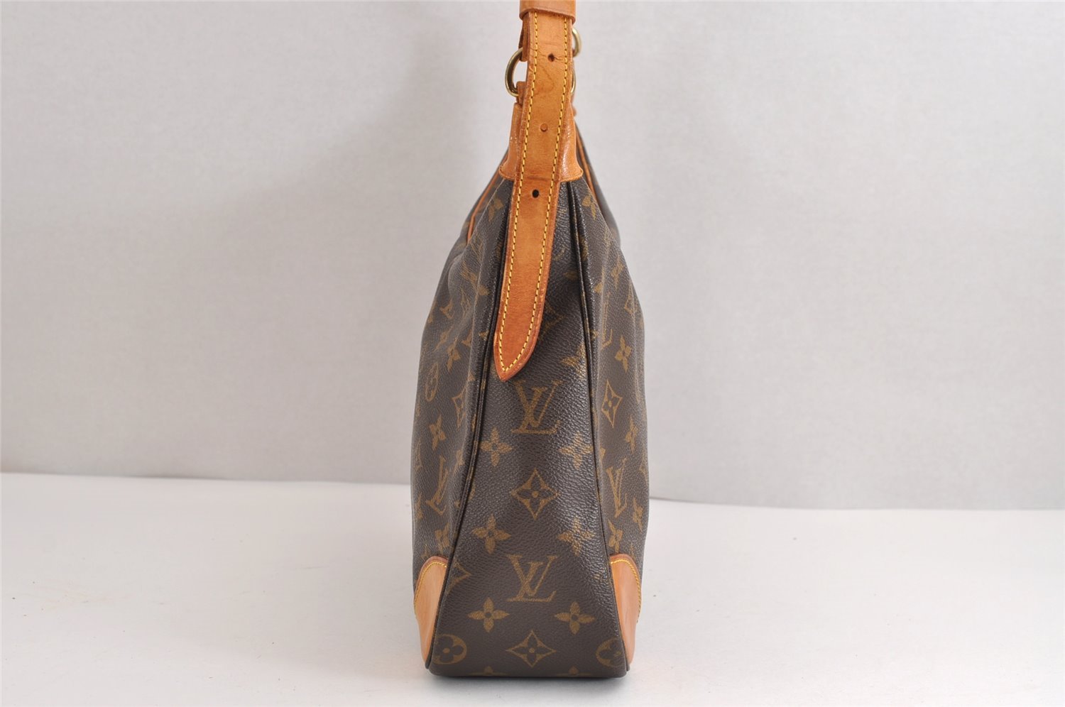 Authentic Louis Vuitton Monogram Boulogne 30 Shoulder Cross Bag M52165 LV 2045J