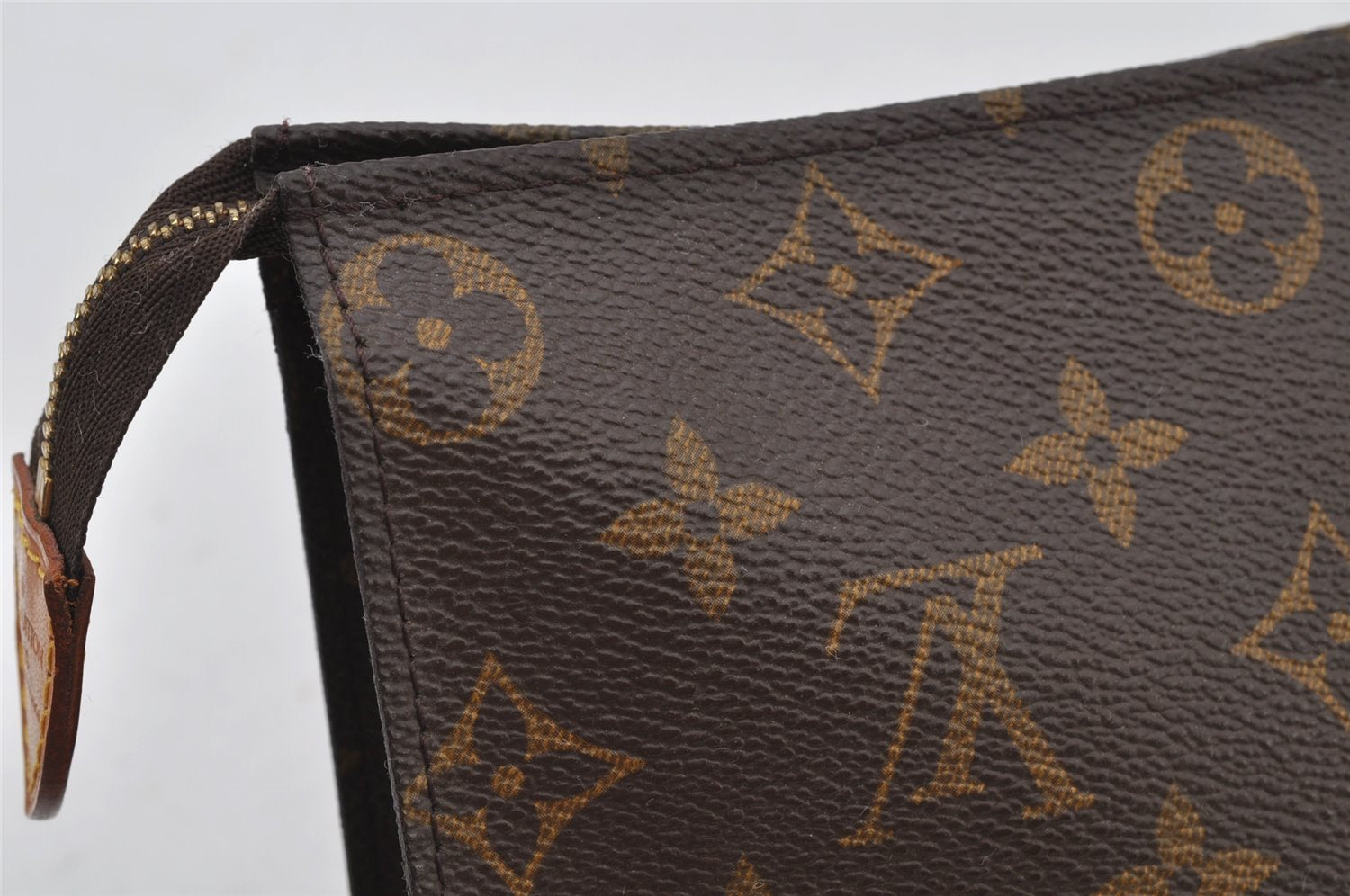 Authentic Louis Vuitton Monogram Poche Toilette 26 M47542 Cosmetics Pouch 2051J
