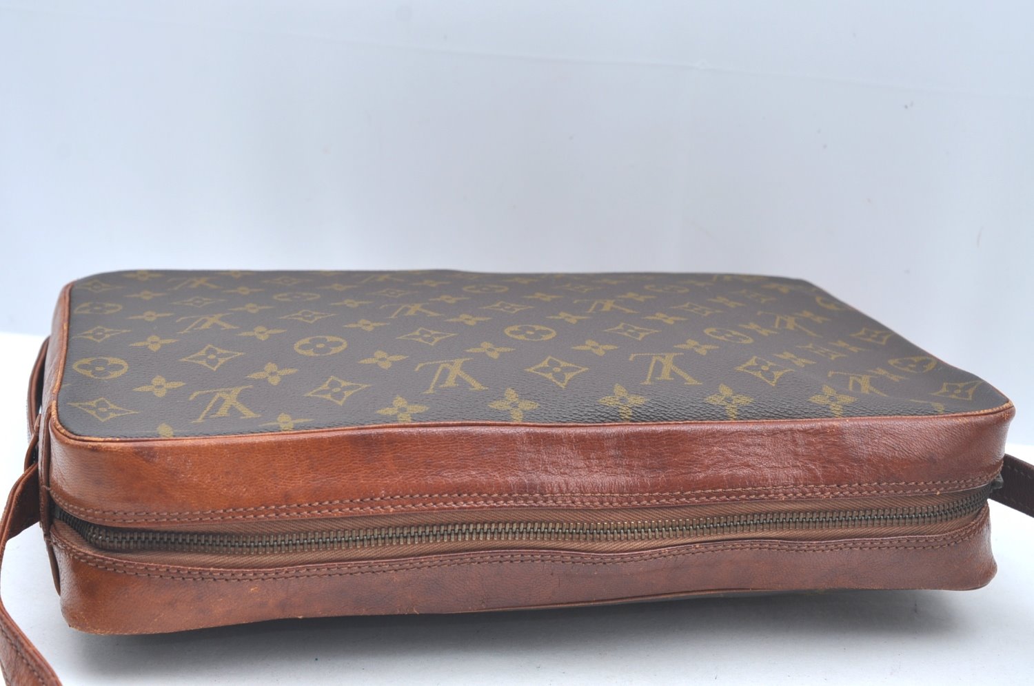 Authentic Louis Vuitton Monogram Sac Bandouliere 35 Shoulder Bag Old Model 2053J