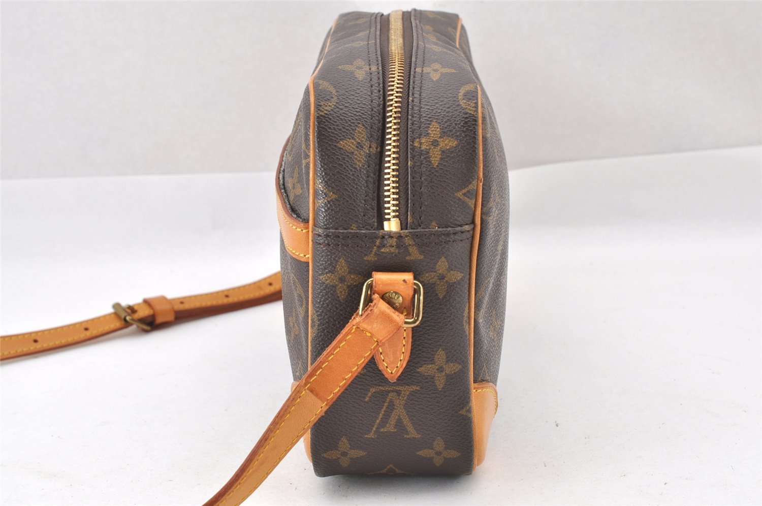 Authentic Louis Vuitton Monogram Trocadero 27 Shoulder Cross Bag M51274 LV 2054J