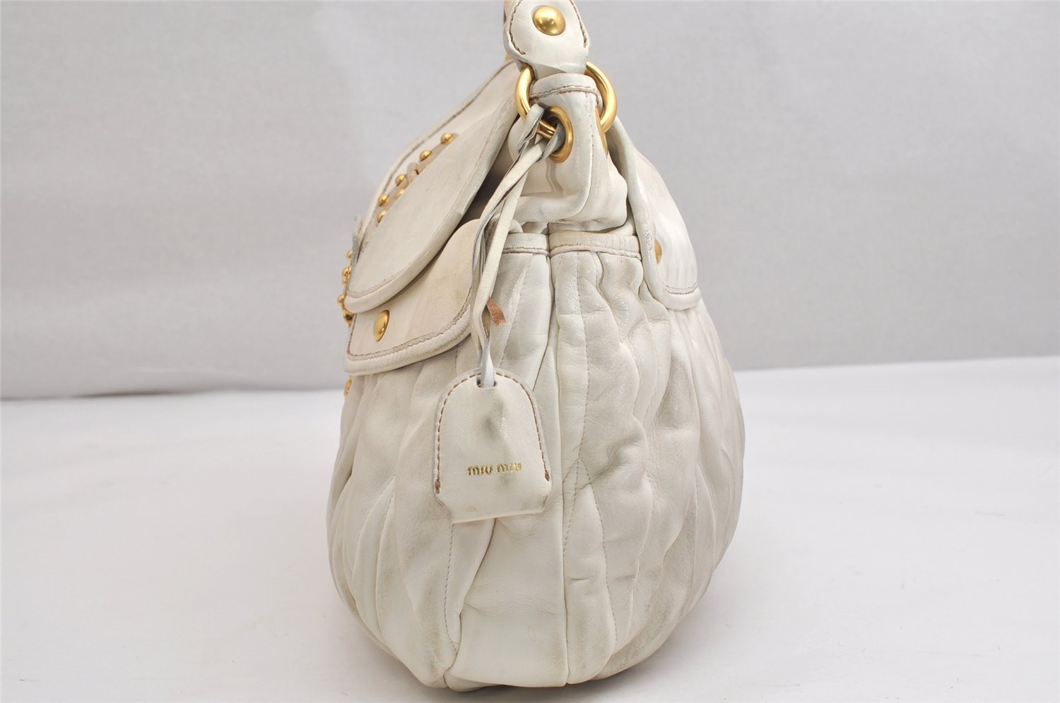 Authentic MIU MIU Vintage Matelasse Leather 2Way Shoulder Hand Bag White 2054K