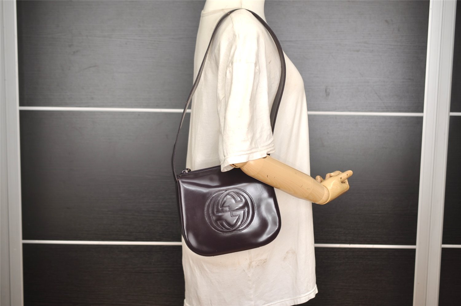 Authentic GUCCI Interlocking G Shoulder Bag Purse Enamel Dark Purple Junk 2057I