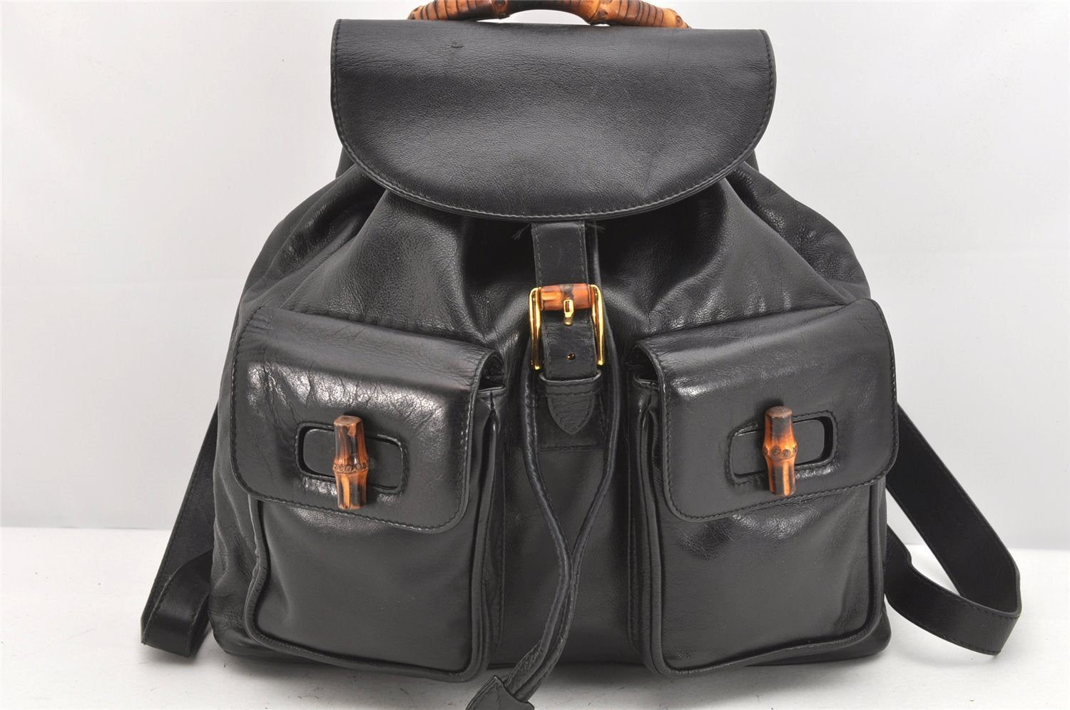Authentic GUCCI Vintage Bamboo Drawstring Backpack Leather Black 2057K