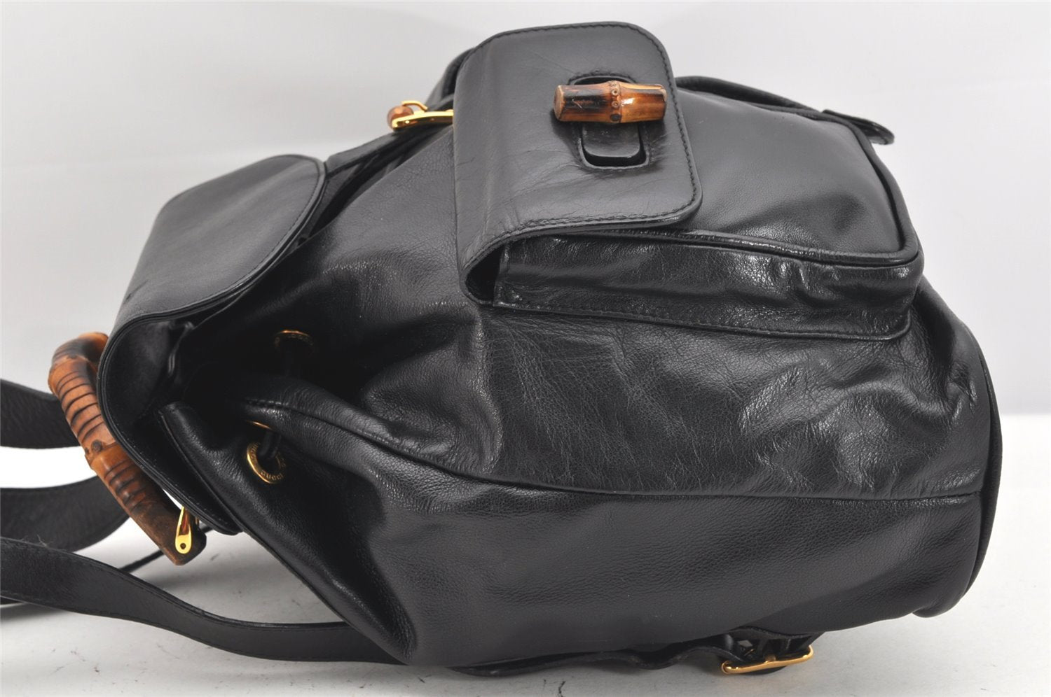 Authentic GUCCI Vintage Bamboo Drawstring Backpack Leather Black 2057K