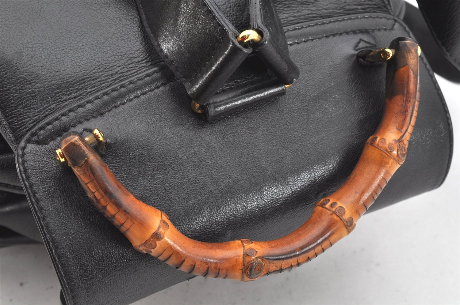 Authentic GUCCI Vintage Bamboo Drawstring Backpack Leather Black 2057K