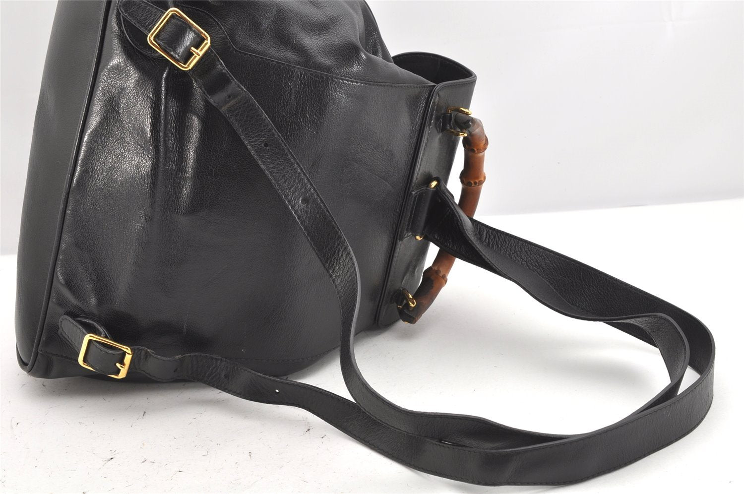 Authentic GUCCI Vintage Bamboo Drawstring Backpack Leather Black 2057K