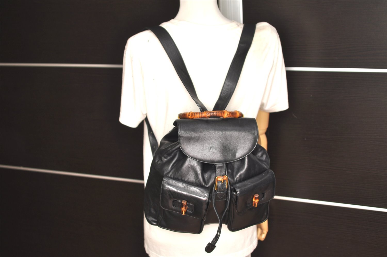 Authentic GUCCI Vintage Bamboo Drawstring Backpack Leather Black 2057K