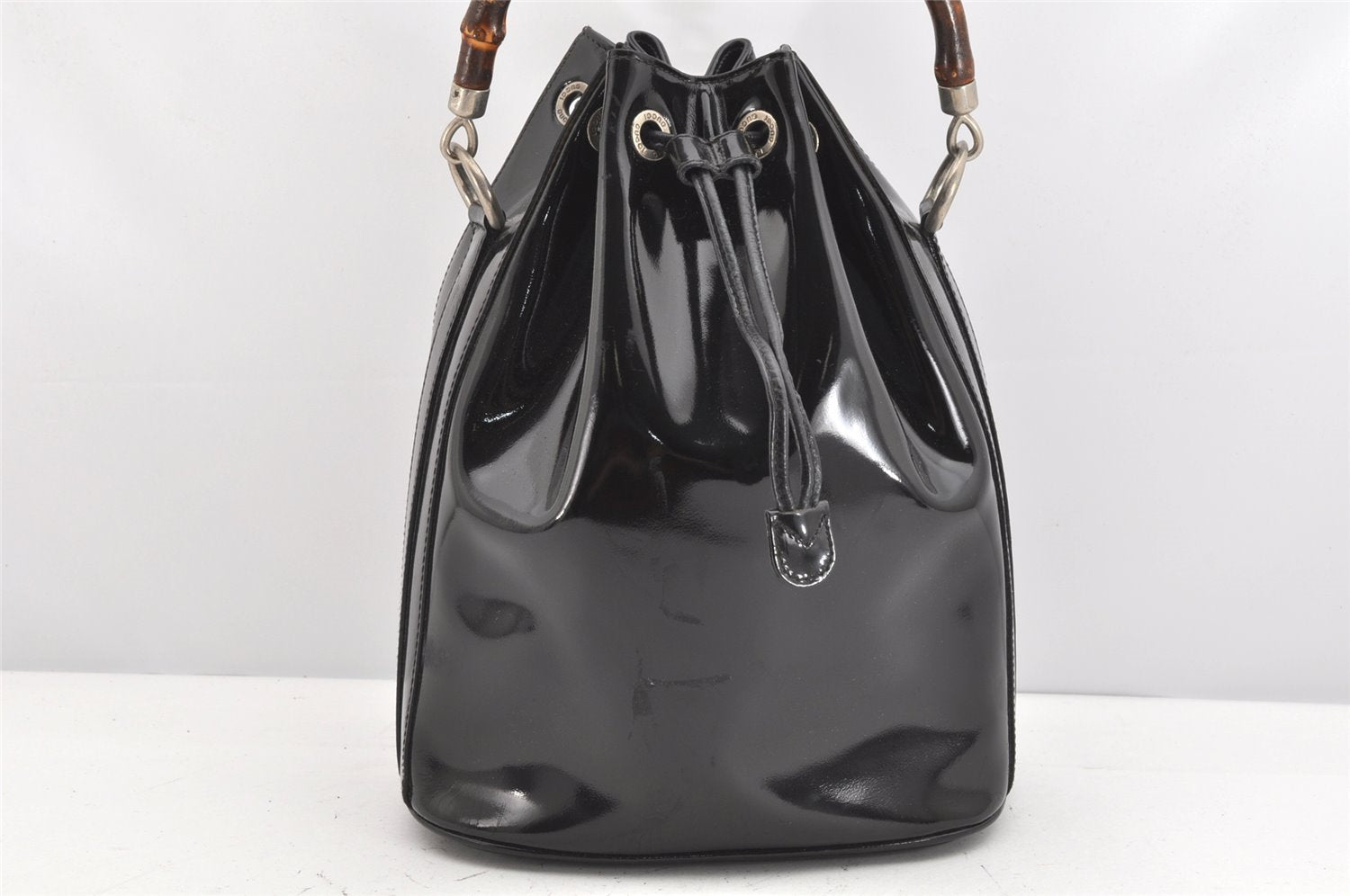 Authentic GUCCI Bamboo 2Way Shoulder Drawstring Bag Purse Enamel Black 2058K