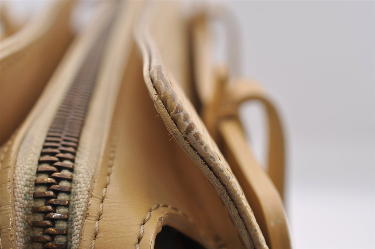 Authentic Louis Vuitton Epi Croisette PM Tote Bag Yellow M5249A LV 2064I