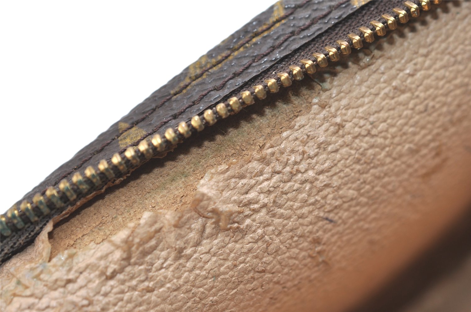 Authentic Louis Vuitton Monogram Pouch For Bucket GM LV Junk 2065K