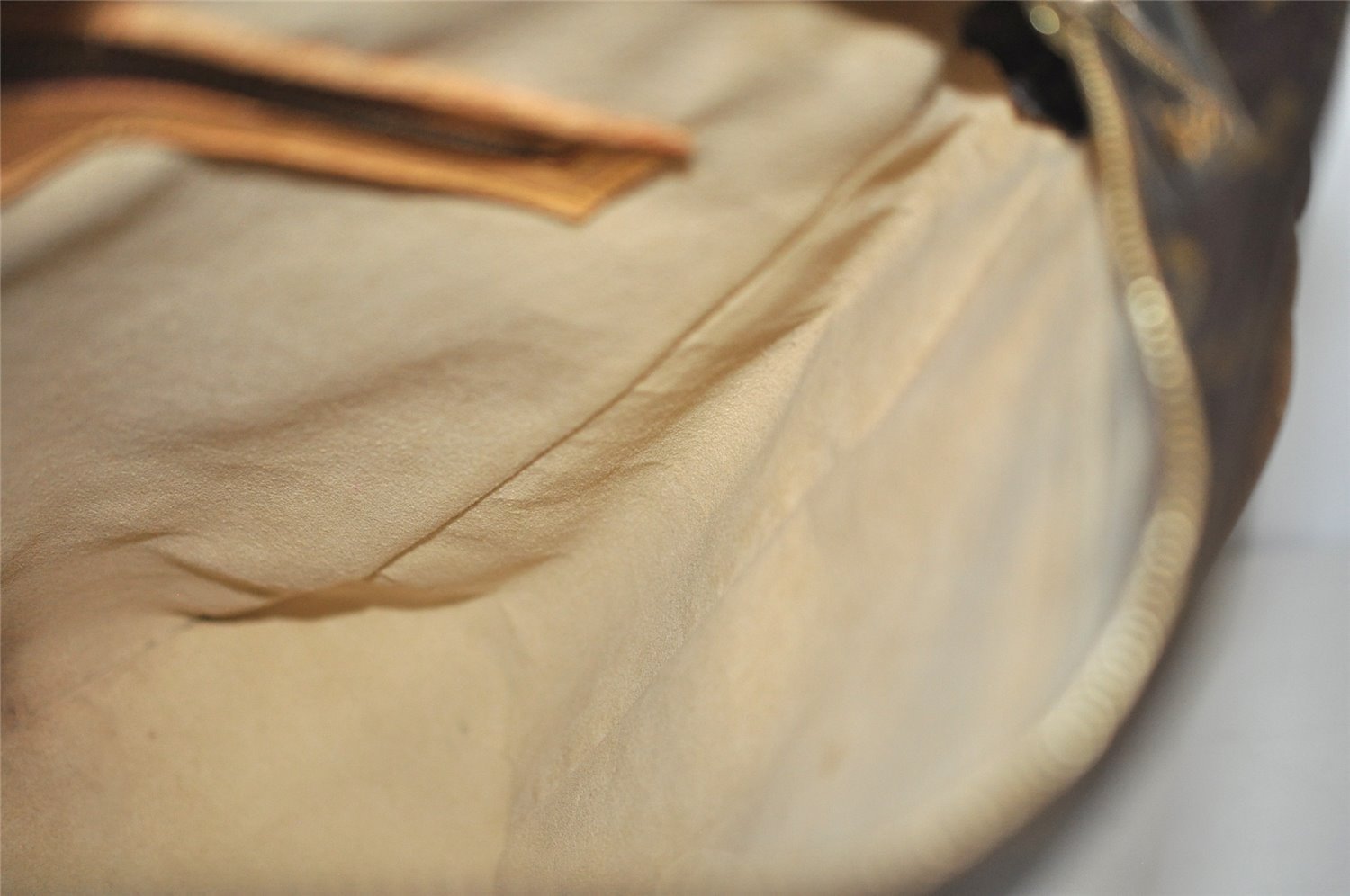 Authentic Louis Vuitton Monogram Looping GM Shoulder Bag M51145 LV 2068I