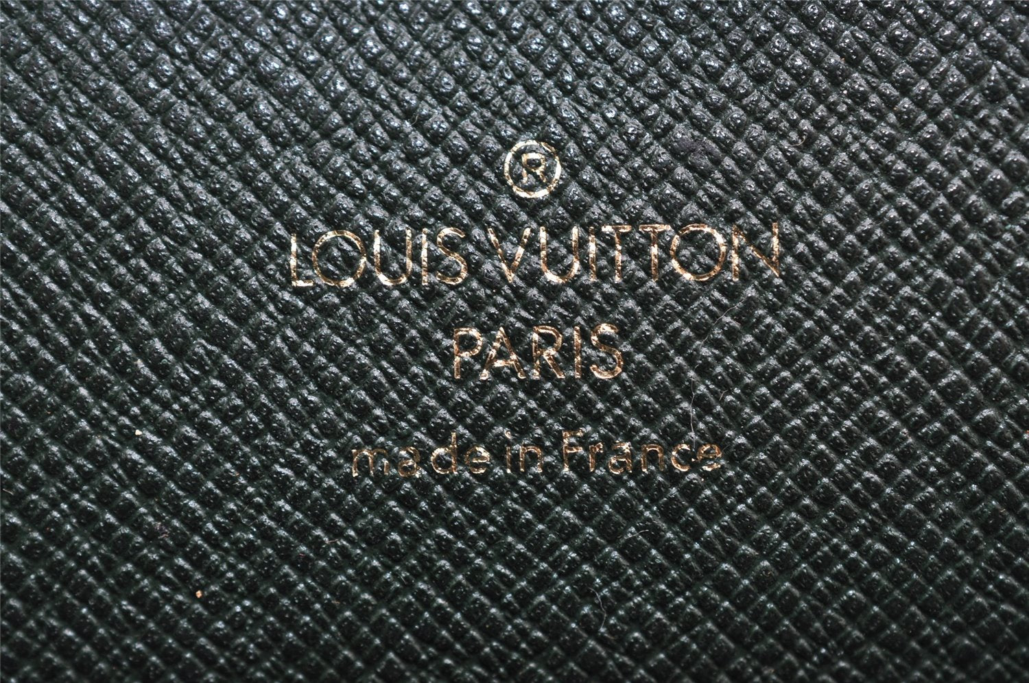 Authentic Louis Vuitton Taiga Baikal Clutch Bag Green M30184 LV 2071I