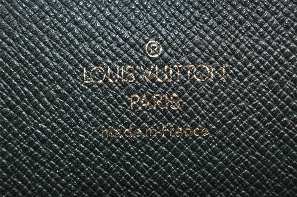 Authentic Louis Vuitton Taiga Baikal Clutch Bag Green M30184 LV 2071I