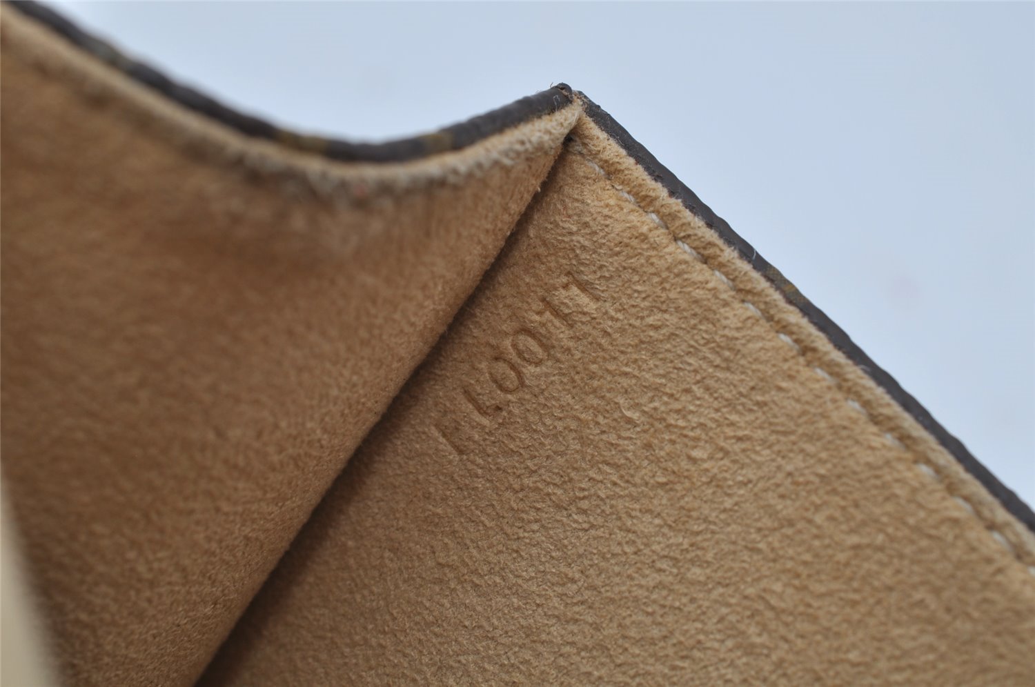 Auth Louis Vuitton Monogram Pochette Florentine Pouch Waist Bag M51855 LV 2076J