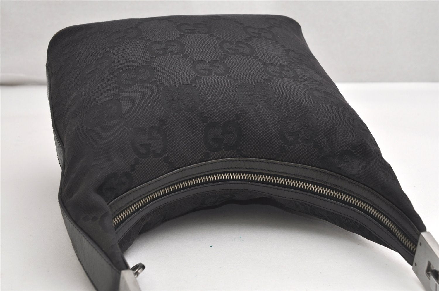 Authentic GUCCI Shoulder Hand Bag Purse GG Canvas Leather 0013814 Black 2083K