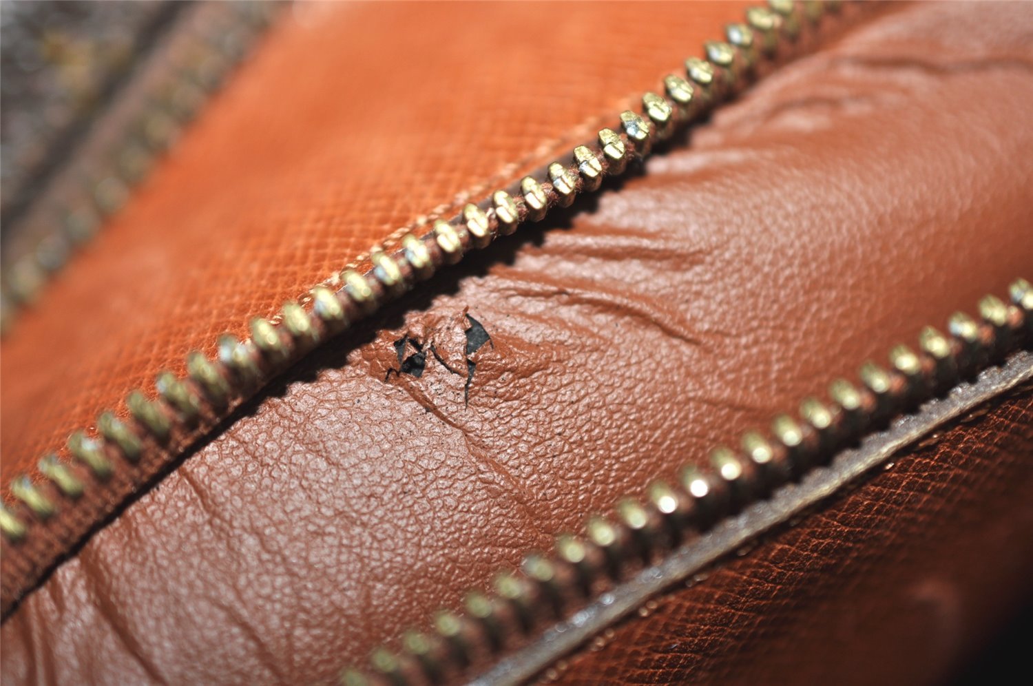 Authentic Louis Vuitton Monogram Nile Shoulder Cross Body Bag M45244 LV 2085I