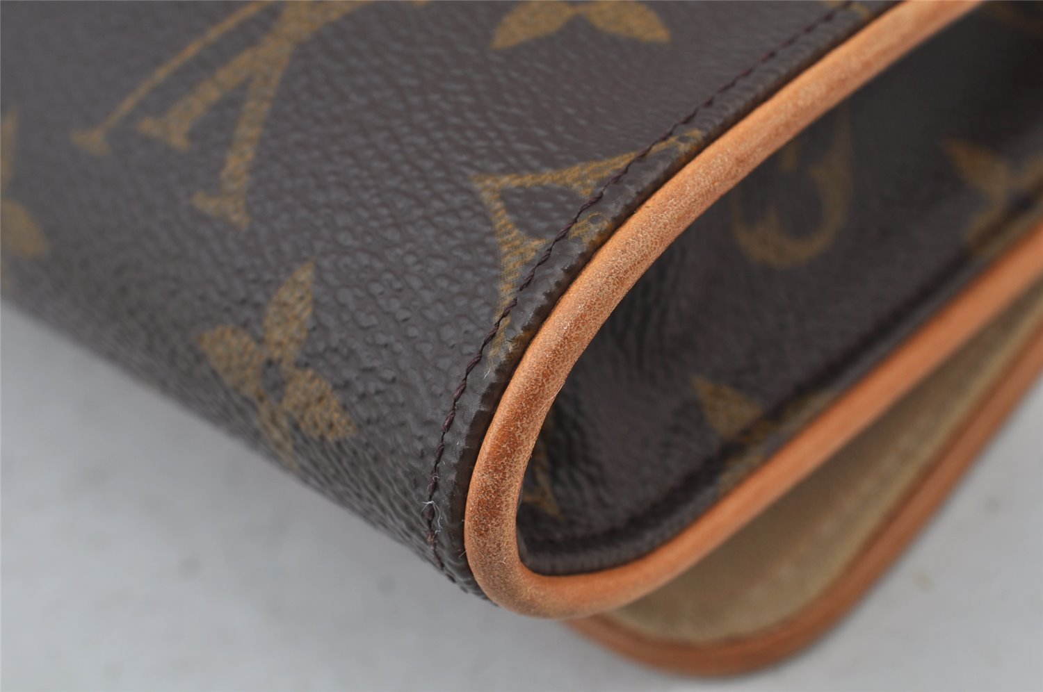 Authentic Louis Vuitton Monogram Pochette Twin GM Shoulder Bag M51852 LV 2085J