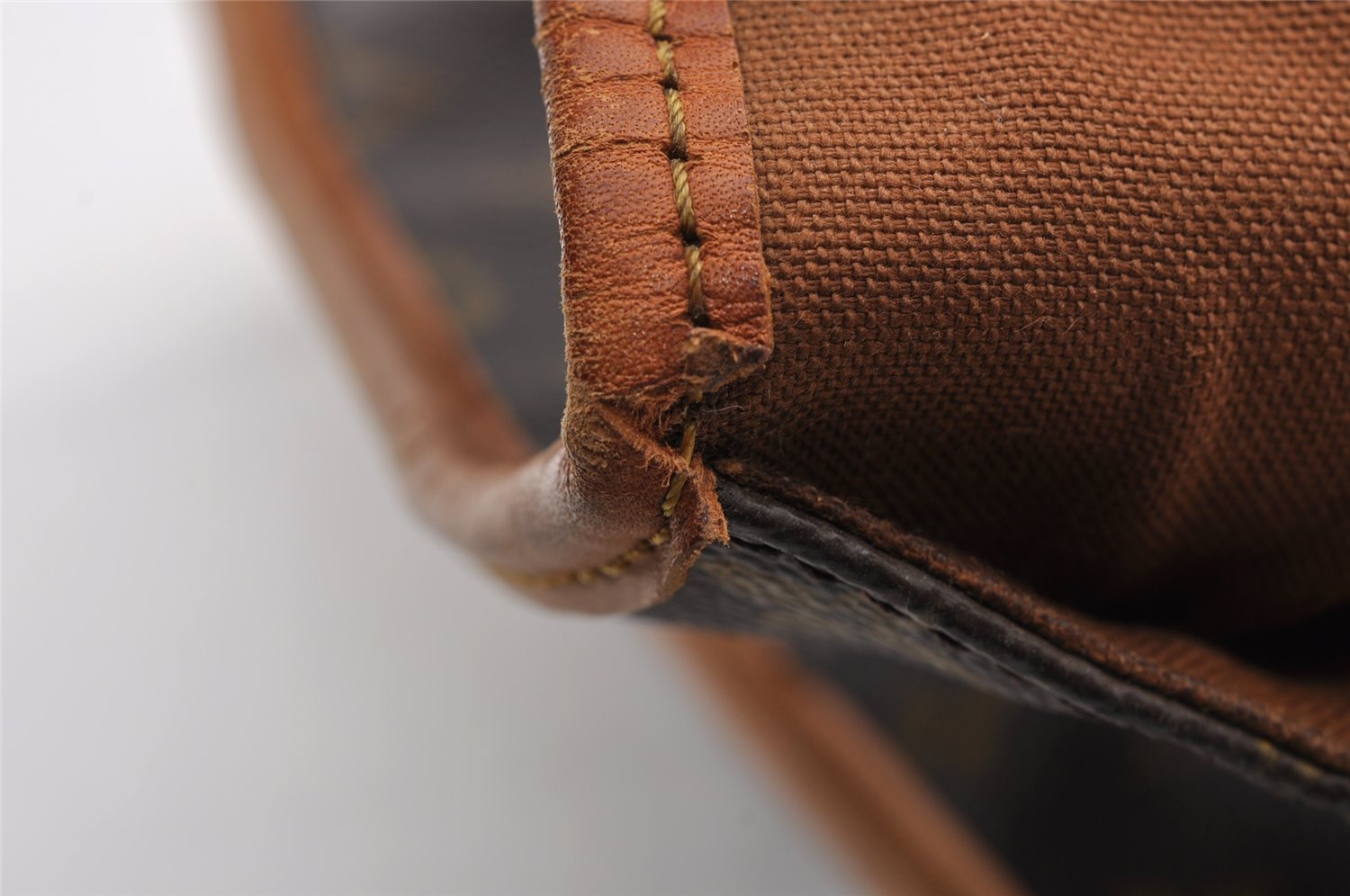 Authentic Louis Vuitton Monogram Beverly 44 M51120 2Way Shoulder Hand Bag 2088I