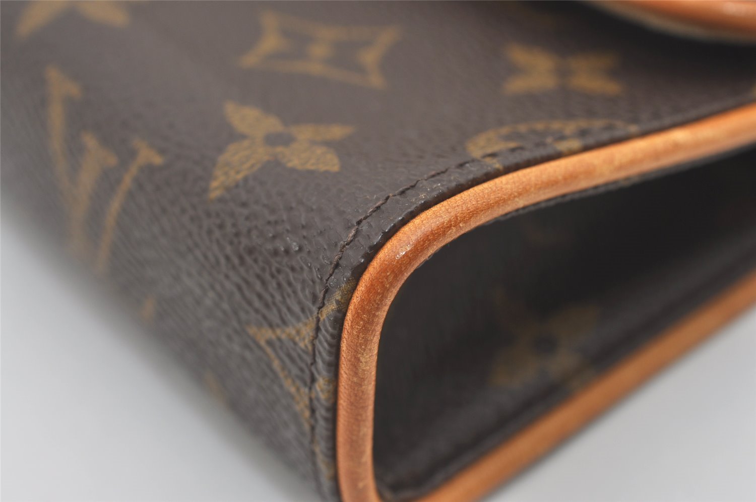 Auth Louis Vuitton Monogram Pochette Florentine Pouch Waist Bag M51855 LV 2095J