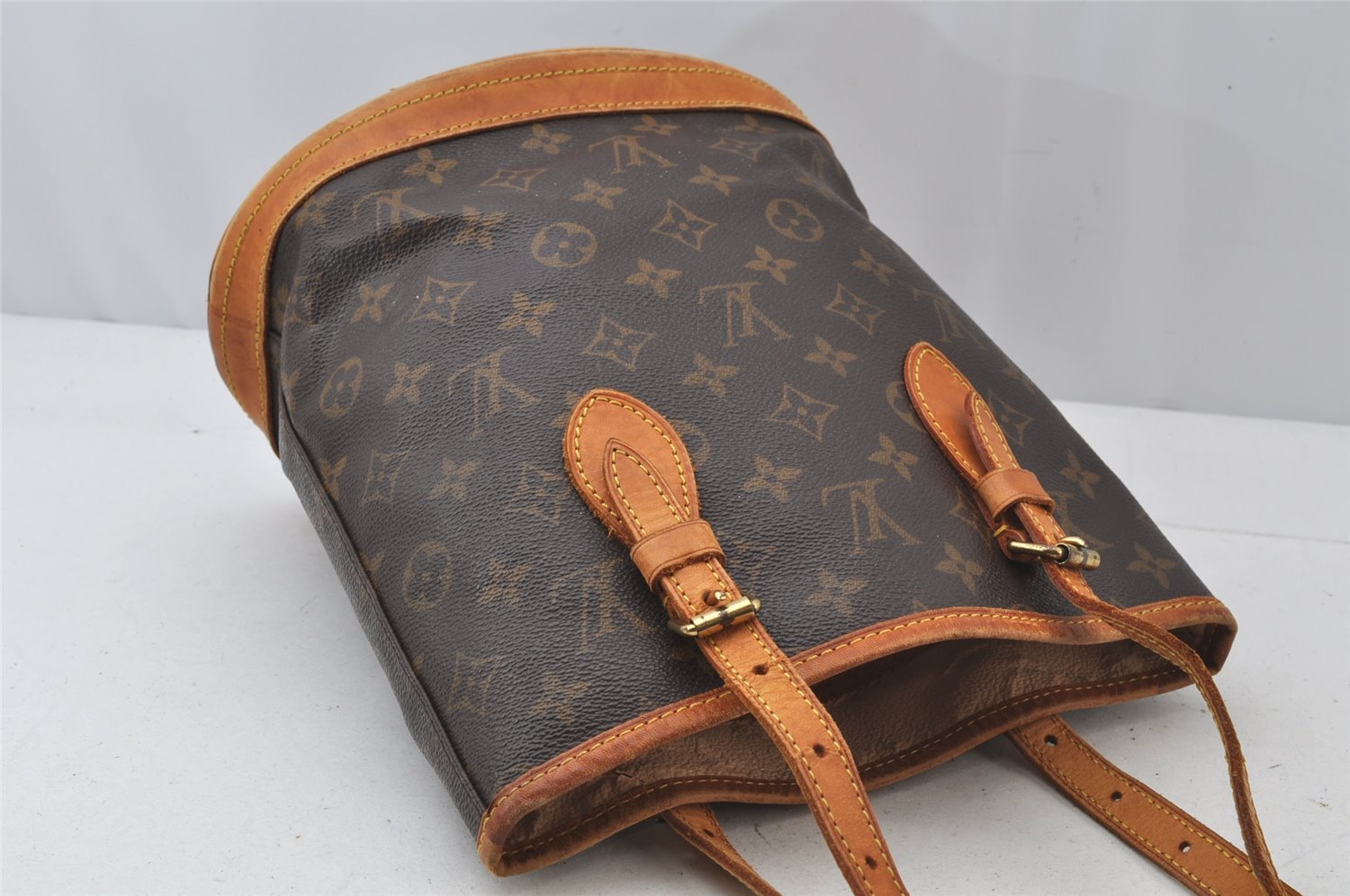 Authentic Louis Vuitton Monogram Bucket PM Shoulder Tote Bag M42238 LV 2097J