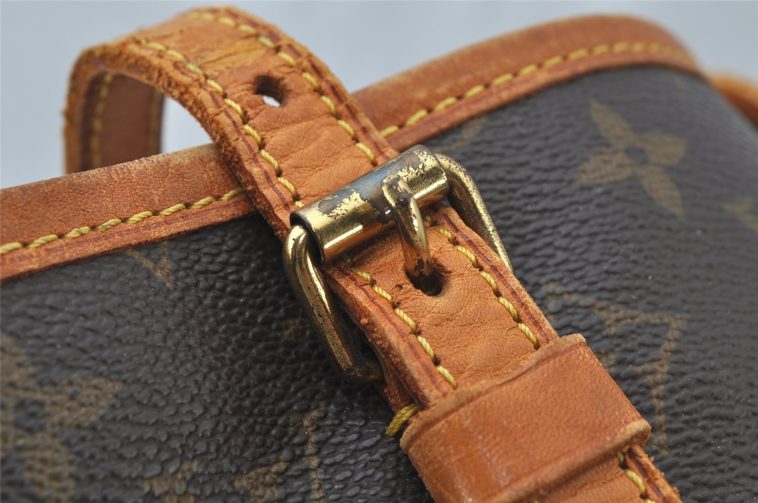 Authentic Louis Vuitton Monogram Bucket PM Shoulder Tote Bag M42238 LV 2097J