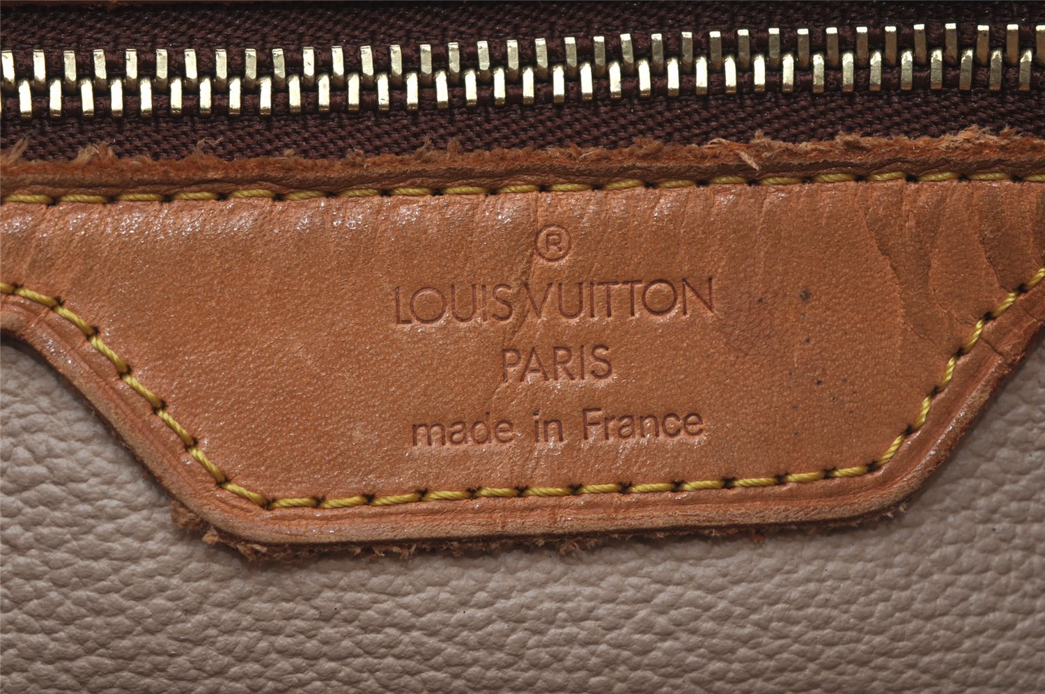 Authentic Louis Vuitton Monogram Bucket PM Shoulder Tote Bag M42238 LV 2097J