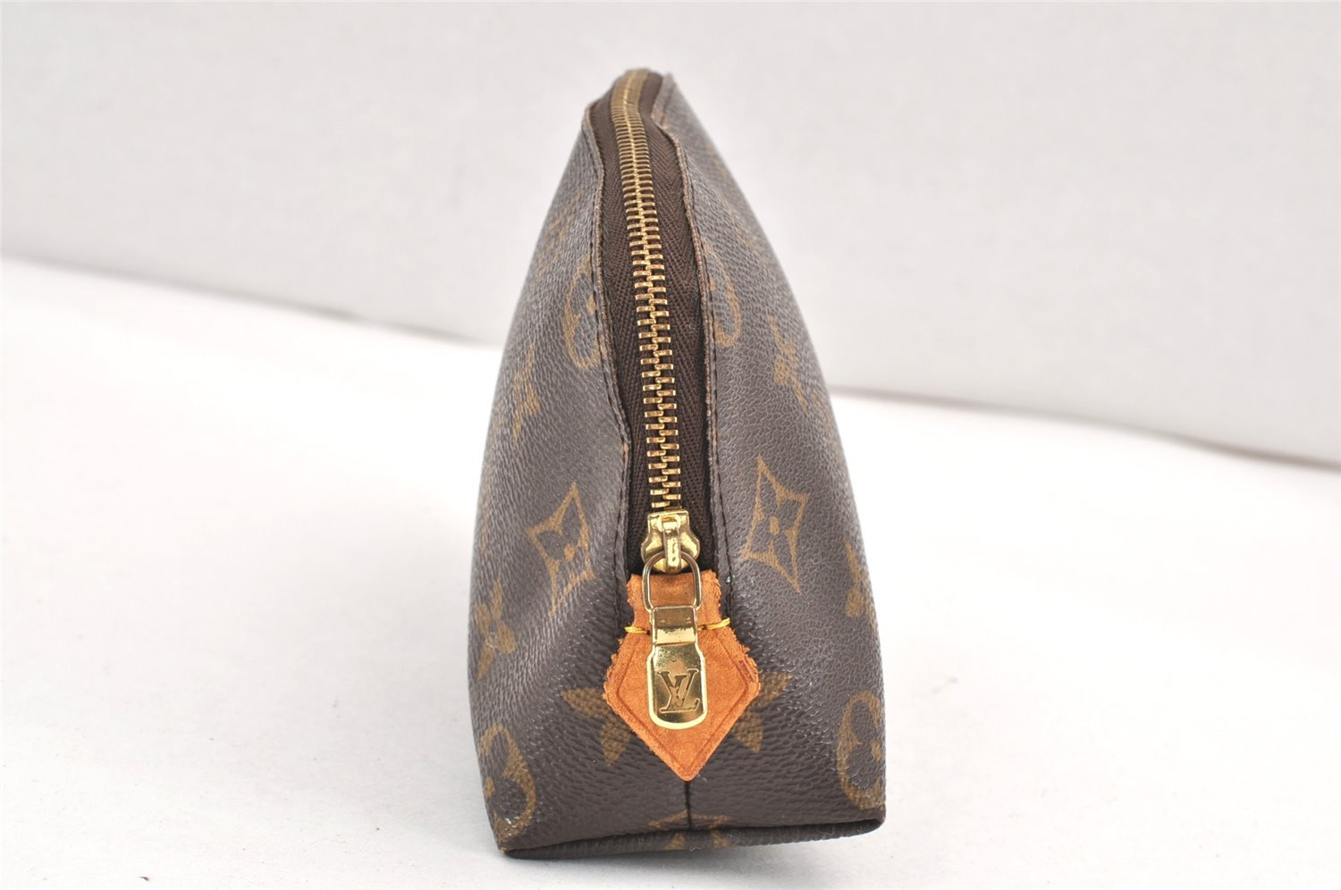Authentic Louis Vuitton Monogram Pochette Cosmetic Pouch M47515 LV 2097K