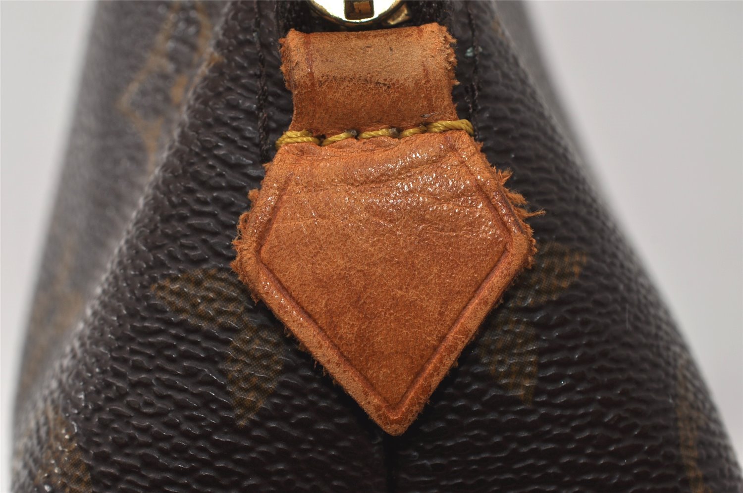 Authentic Louis Vuitton Monogram Pochette Cosmetic Pouch M47515 LV 2097K