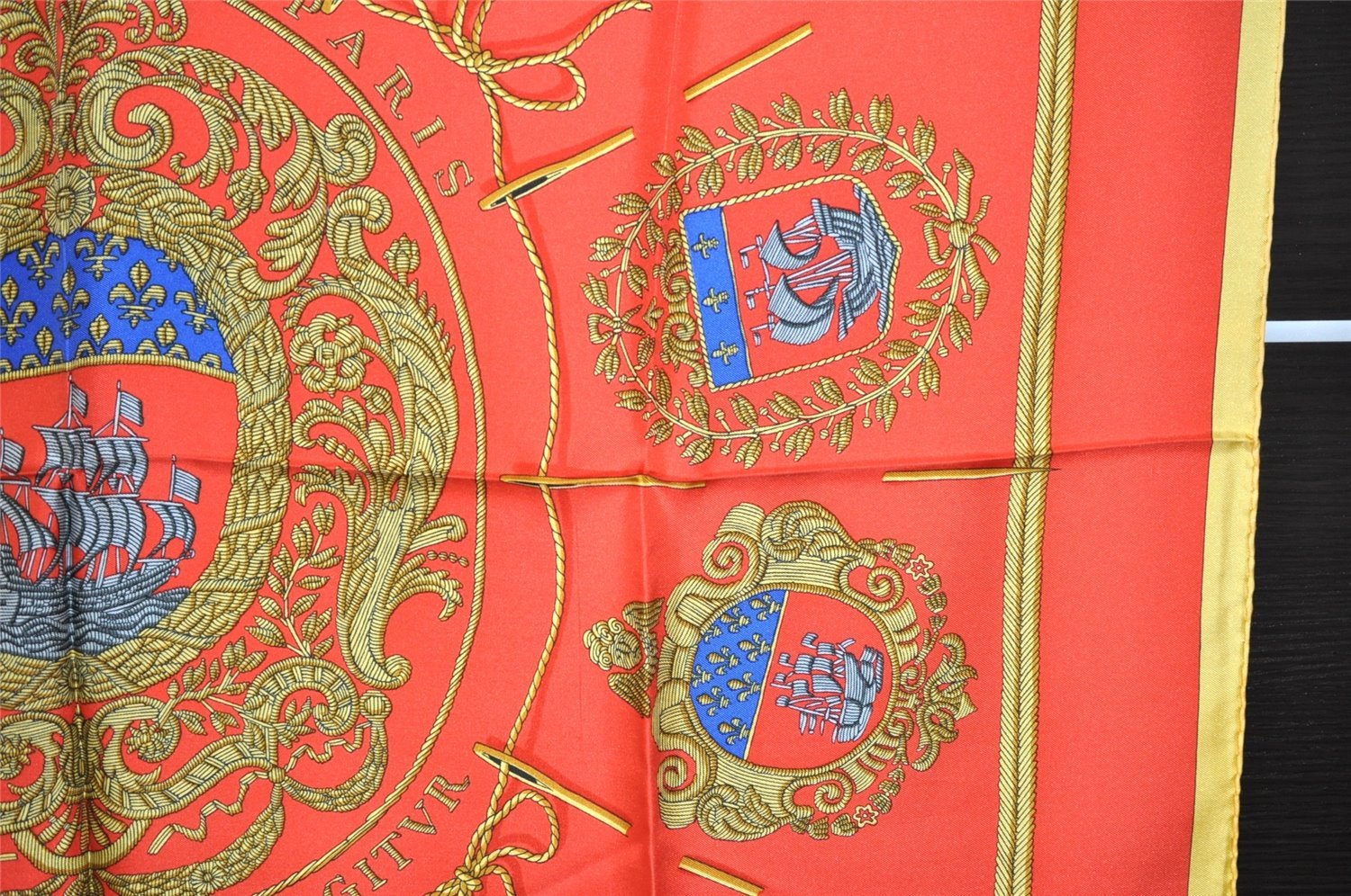 Authentic HERMES Carre 90 Scarf 