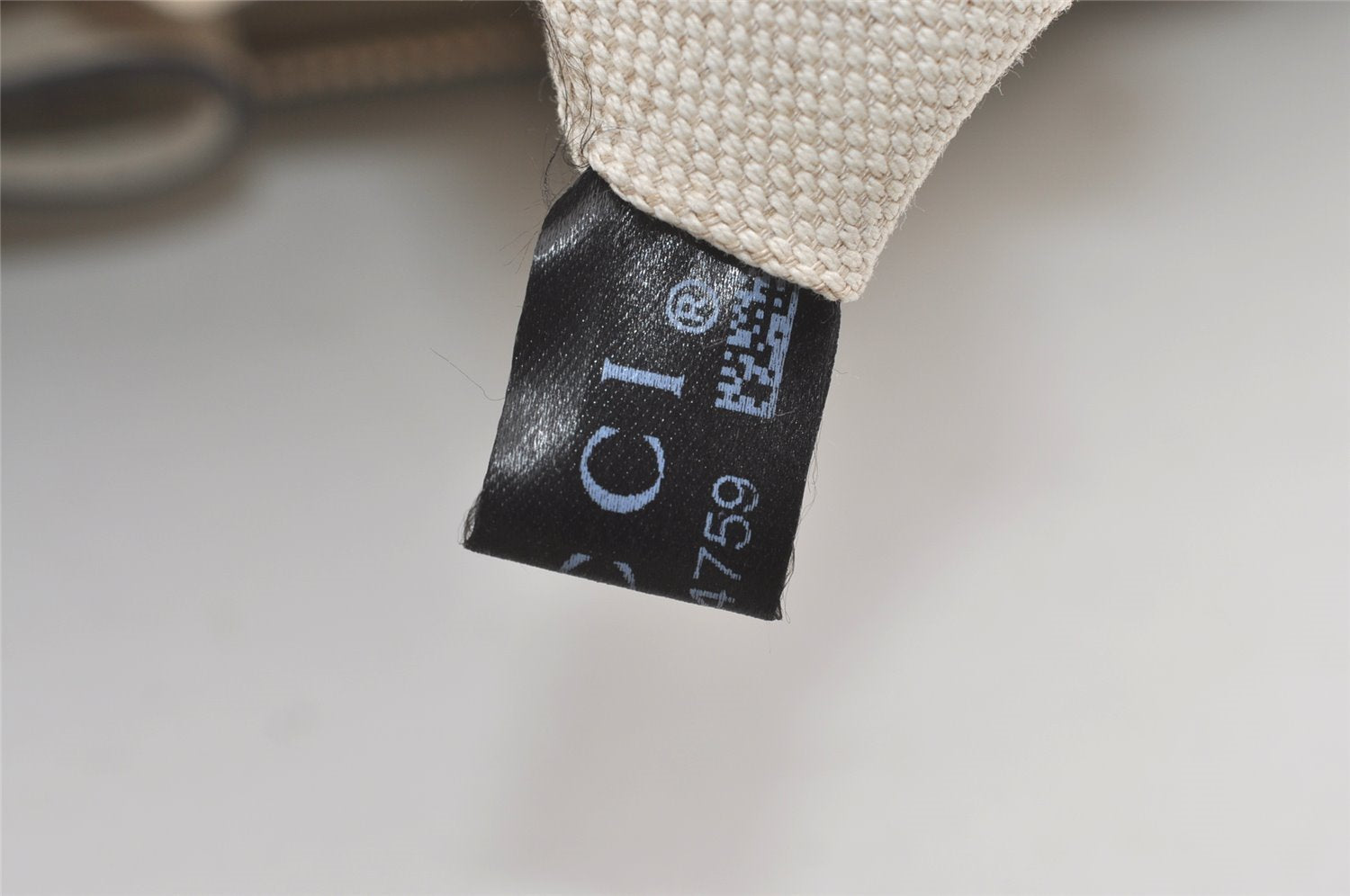 Authentic GUCCI Guccissima Sukey 2Way Tote Bag GG Leather 247902 White 2101J