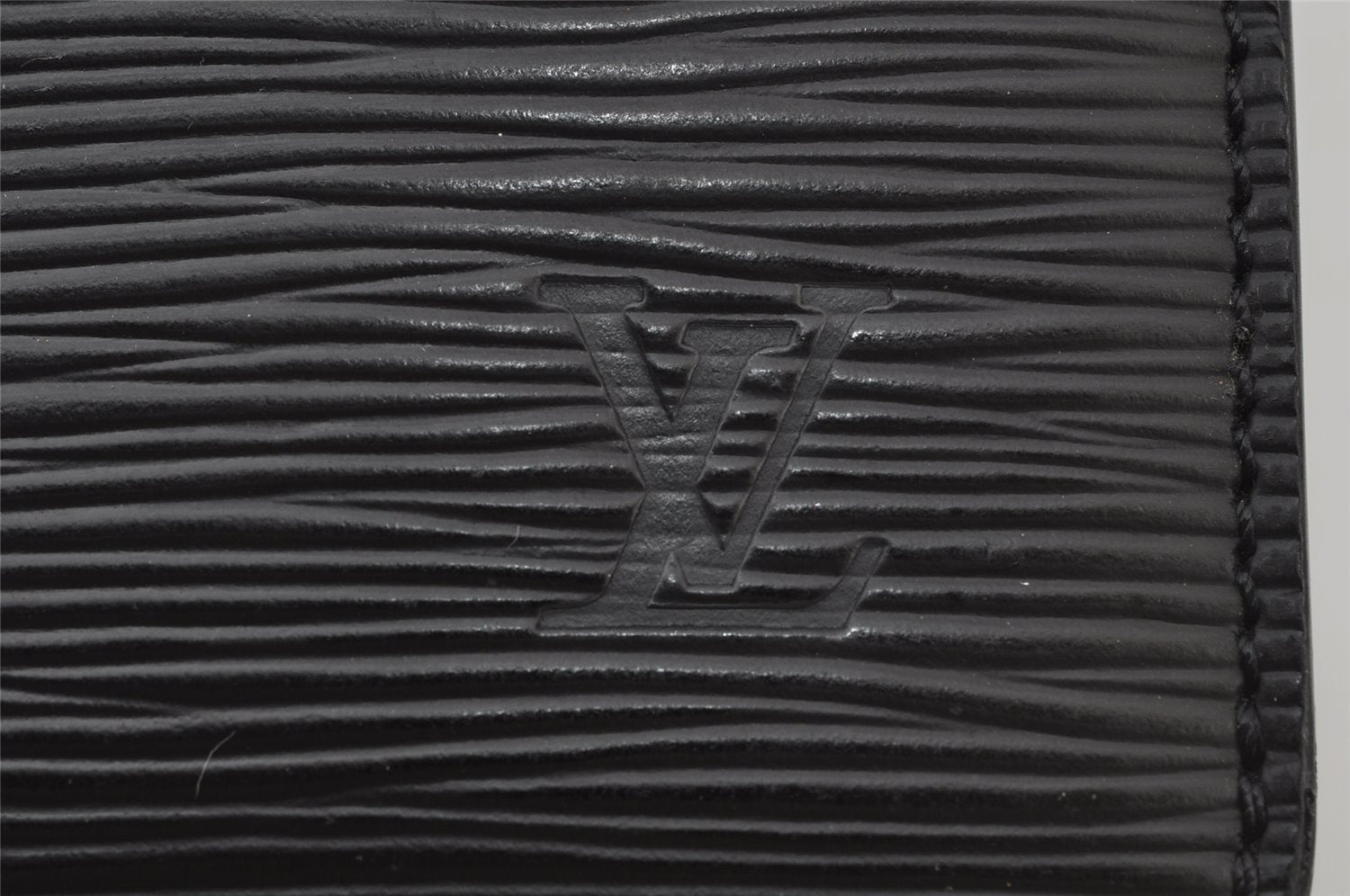 Authentic Louis Vuitton Epi Riviera Hand Bag Black M48182 LV 2102J