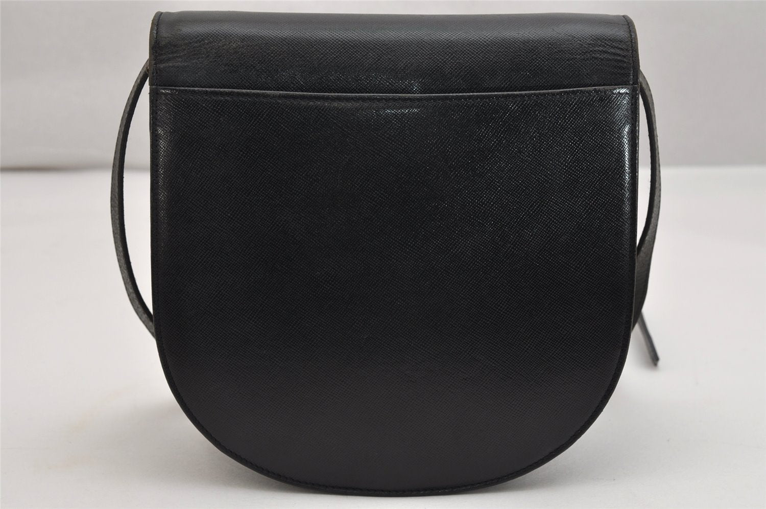 Authentic YVES SAINT LAURENT Shoulder Cross Body Bag Purse Leather Black 2104K