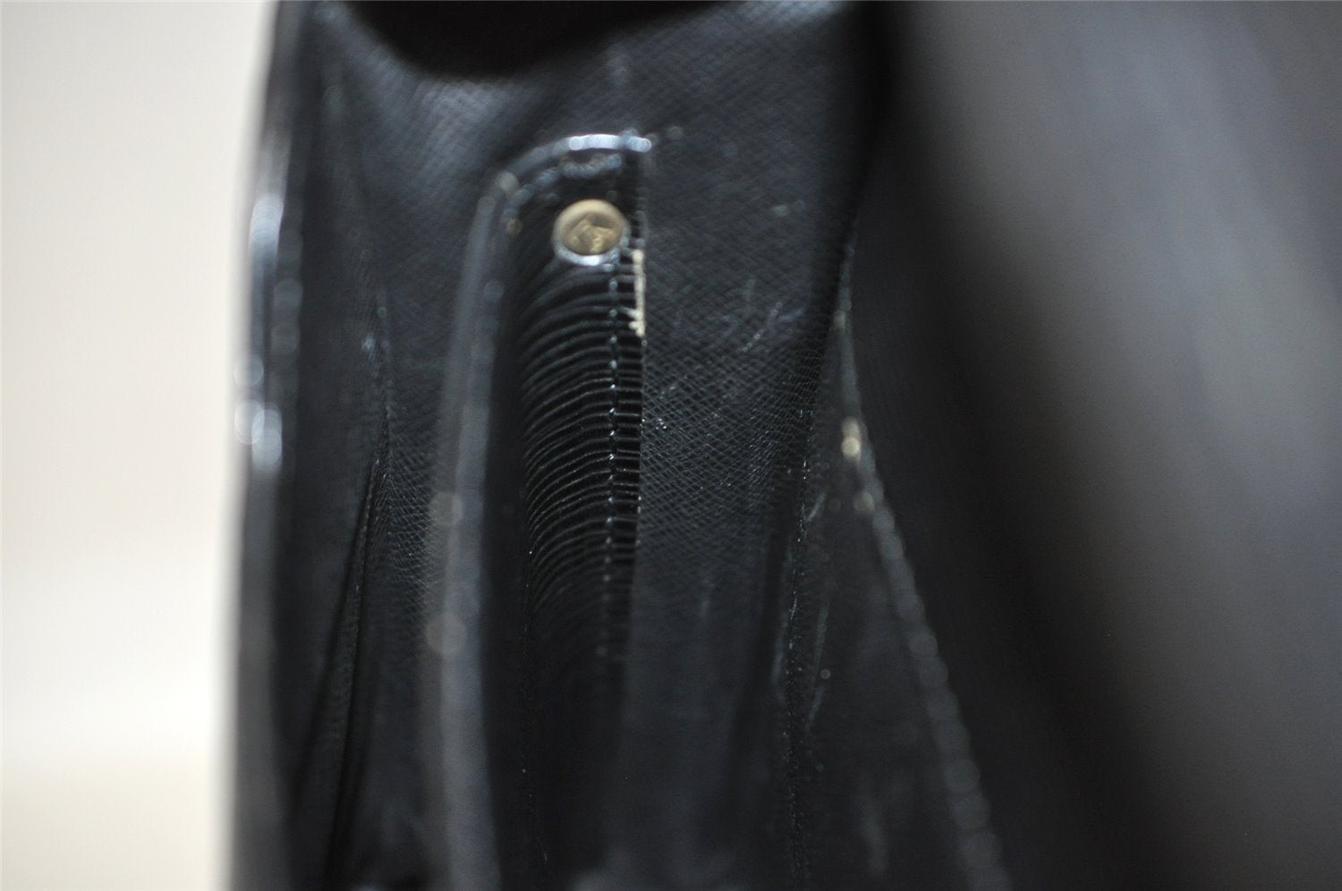 Authentic Louis Vuitton Epi Cartouchiere MM Shoulder Bag Black M52242 LV 2105I