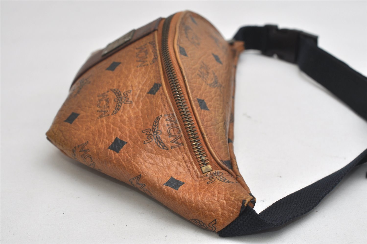 Authentic MCM Visetos Leather Vintage Waist Body Bag Purse Brown 2105K