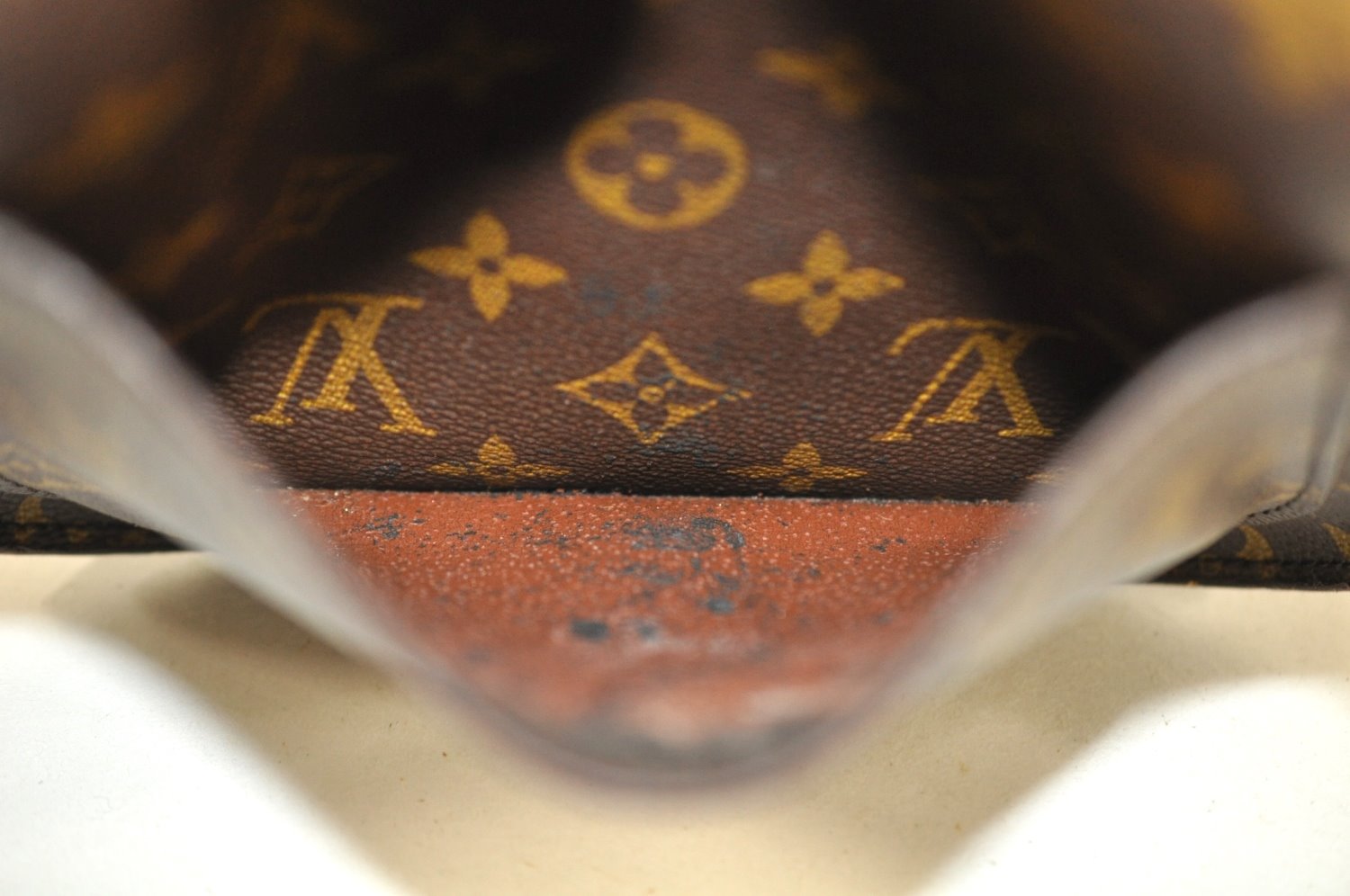 Authentic Louis Vuitton Monogram Saint Cloud MM M51243 Shoulder Cross Bag 2107J