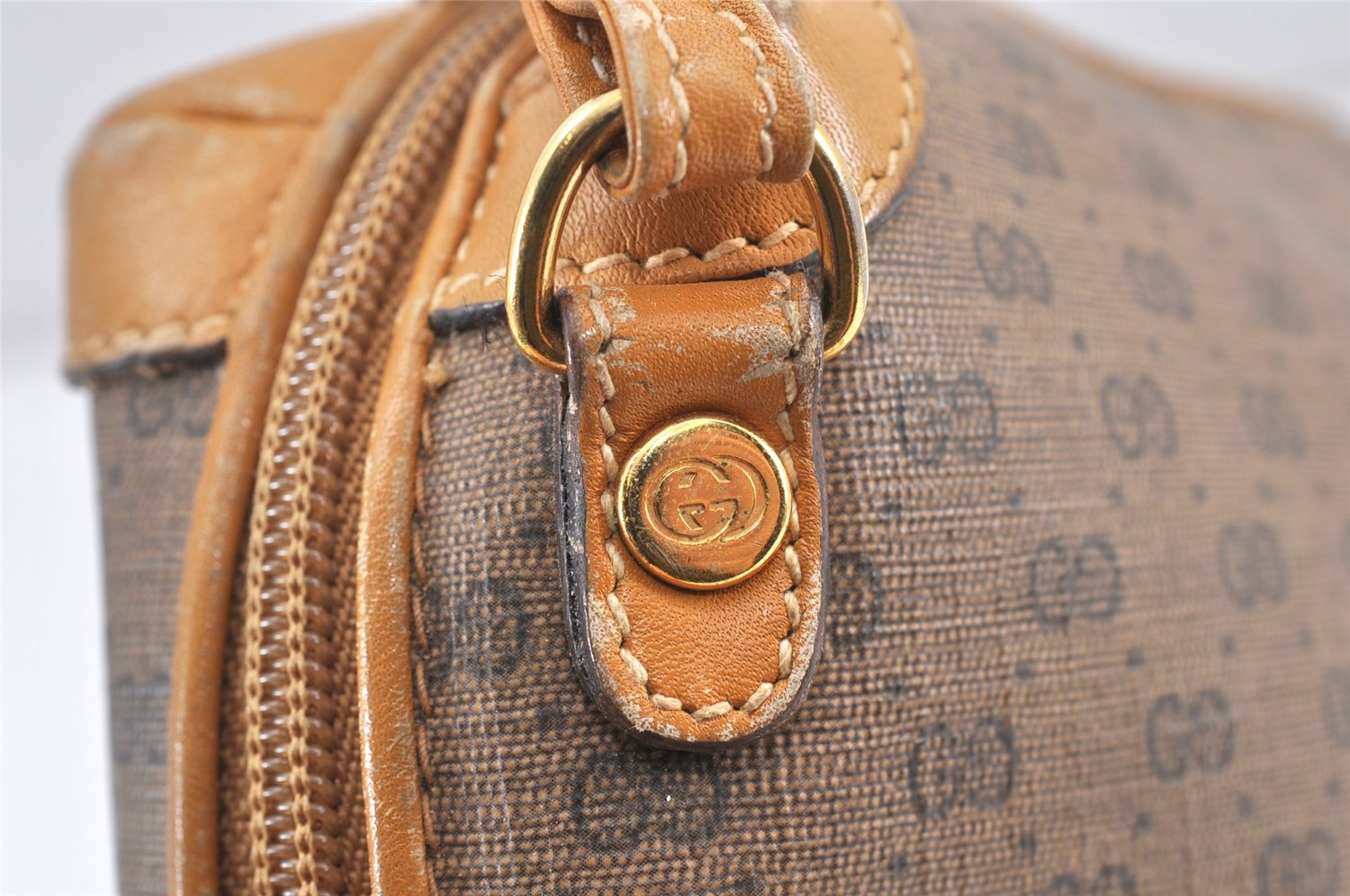 Authentic GUCCI Micro GG PVC Leather Shoulder Cross Body Bag Brown Junk 2113K