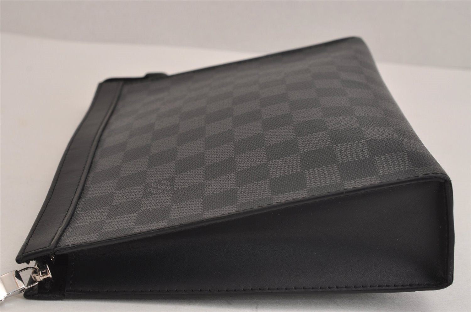 Auth Louis Vuitton Damier Graphite Pochette Voyage MM Clutch Bag N41696 LV 2114J