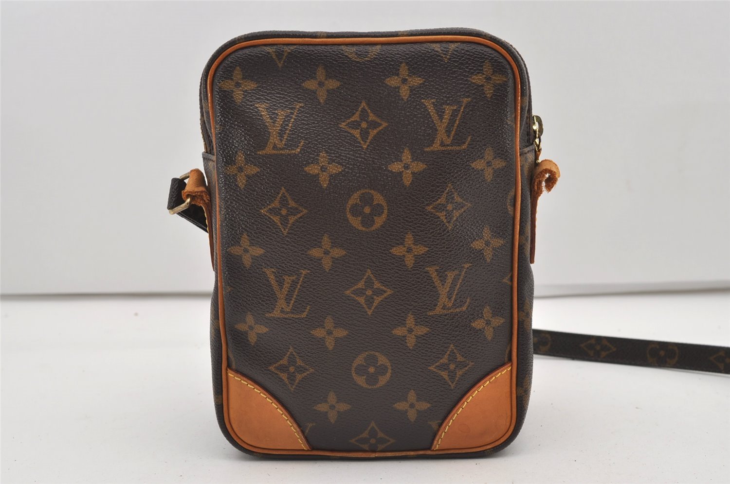 Authentic Louis Vuitton Monogram Amazone Shoulder Cross Bag M45236 Junk 2123J