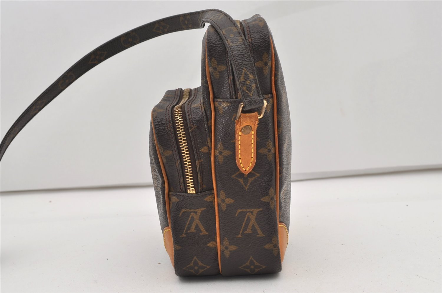 Authentic Louis Vuitton Monogram Amazone Shoulder Cross Bag M45236 Junk 2123J