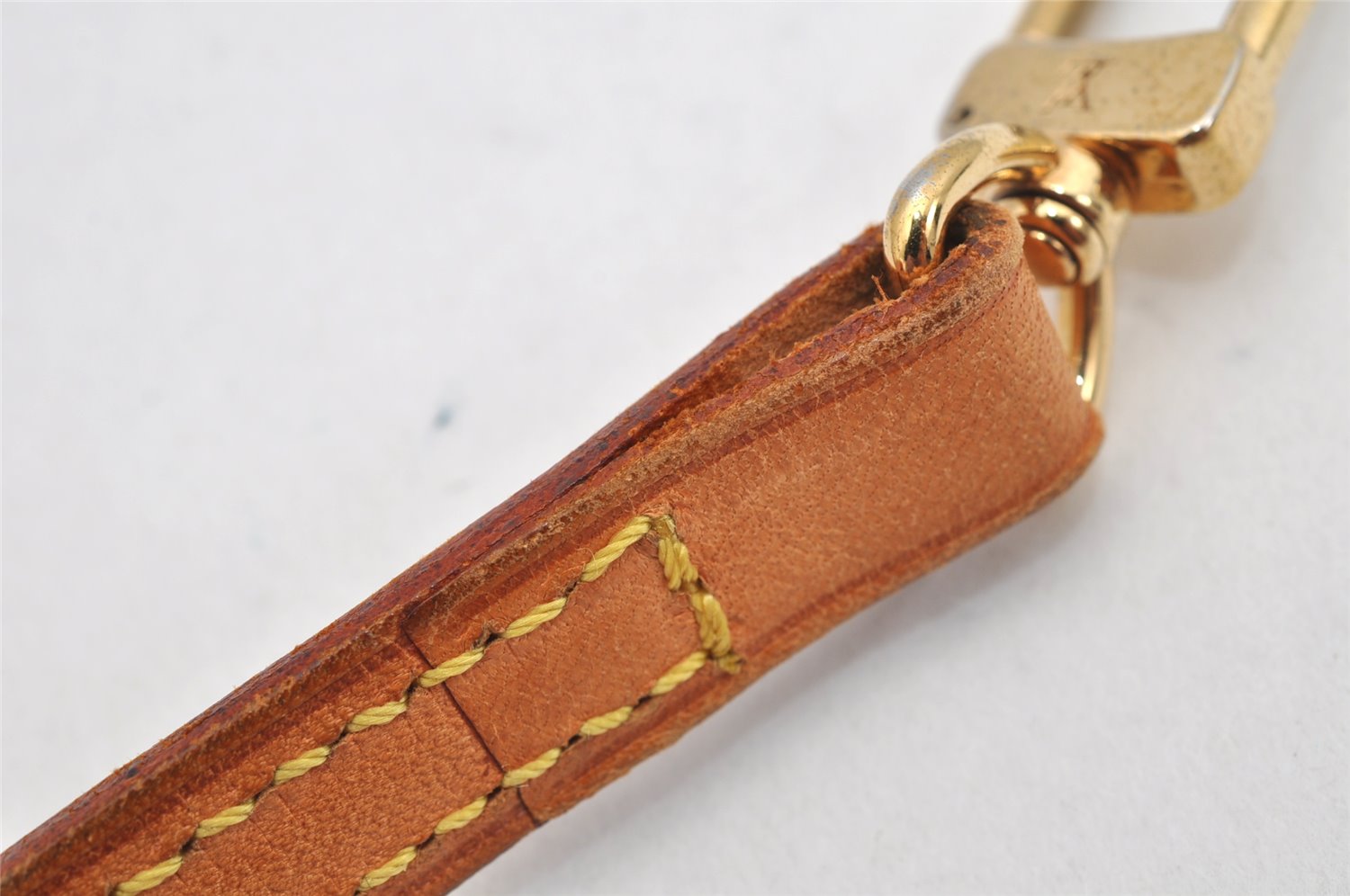 Authentic Louis Vuitton Leather Shoulder Strap Beige 46.1
