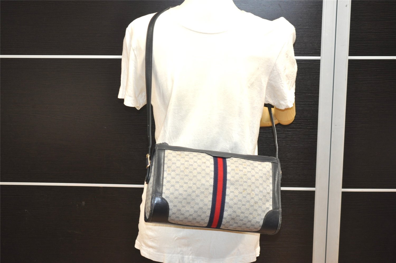 Authentic GUCCI Sherry Line Micro GG Shoulder Bag PVC Leather Navy Junk 2128I